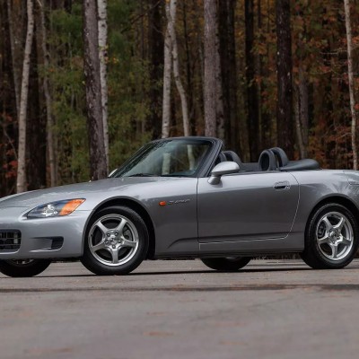 Αυτό είναι το Honda S2000 με τα λιγότερα χιλιόμετρα! Πόσο πουλήθηκε;