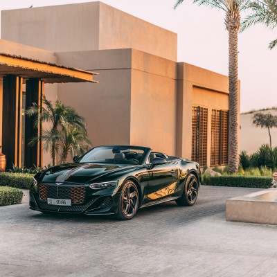 H Bentley με... ροζ χρυσό στο εσωτερικό της - Έχει 750 PS