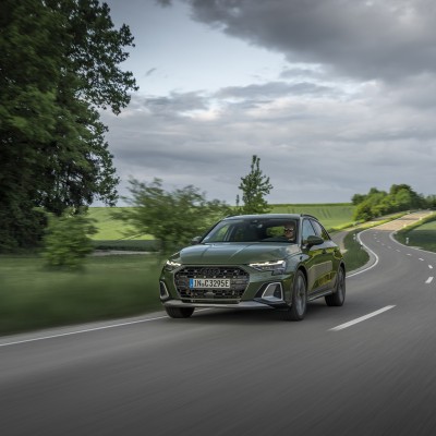 Audi A3: Hatchback ή crossover, με κατανάλωση 0,3 lt/100 km και premium προσέγγιση!