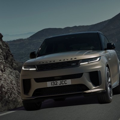 Στην Ελλάδα το καλύτερο Range Rover - Έχει καπό αξίας 23.000 ευρώ