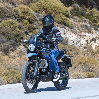 Royal Enfield: Ντύνει, στολίζει, νοικοκυρεύει [video]