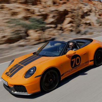 Οδηγούμε στην Κρήτη την υβριδική Porsche 911 Spirit 70!