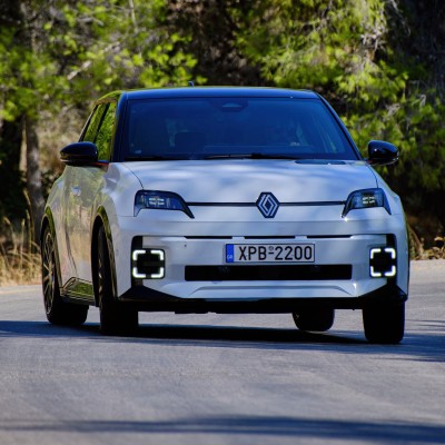 Δοκιμή Renault 5 E-Tech 52 kW 150PS: Magnifique!