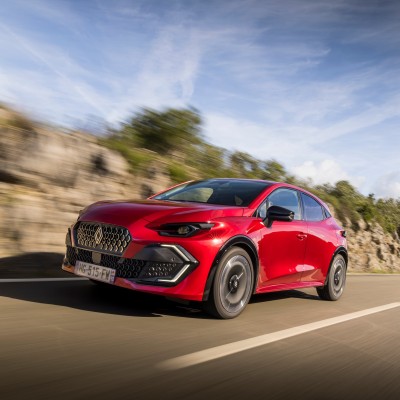 Οδηγούμε στην Πορτογαλία το νέο Renault Clio E-Tech!