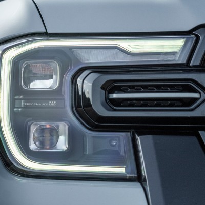 Το βραβευμένο pick-up με κατανάλωση μόλις 3,4 lt/100 km που θα σε κάνει να ξεχάσεις το ντίζελ!