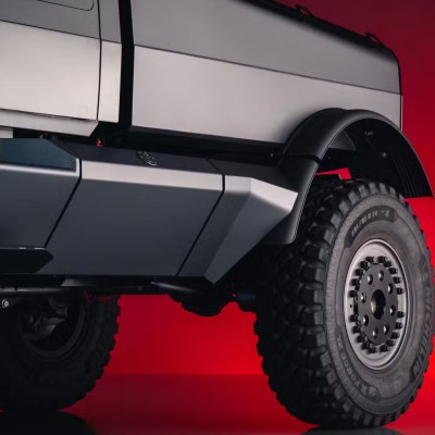 Η Mercedes που δεν σταματά πουθενά - Είναι καλύτερη απο τη G-Class