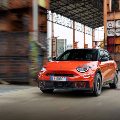 Το Abarth 600e «αγριεύει» - Οι νέες εκδόσεις του
