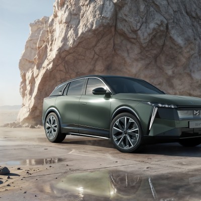 Η DS λανσάρει το πιο ιδιαίτερο SUV - Έχει τιμόνι Χ και αυτονομία 1.000 km!