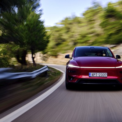 Δοκιμή Tesla Model Y Performance: Transformer