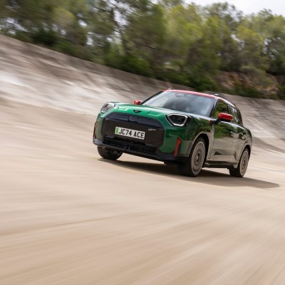Δοκιμή MINI Aceman JCW: Spiced up!