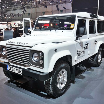 Ήξερες ότι η Land Rover είχε παρουσιάσει ηλεκτρικό Defender;