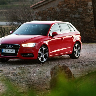 22 οικογενειακά με κατανάλωση 4,0 lt/100 km και κάτω