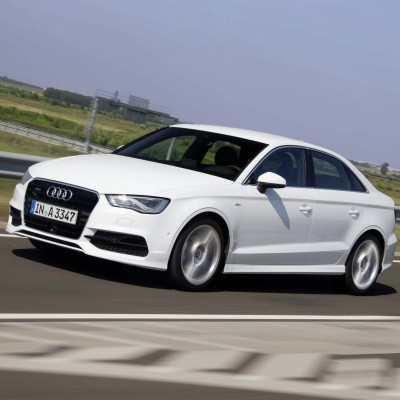 Audi Sport Sedan 1.4 TFSI CoD S tronic 140 PS