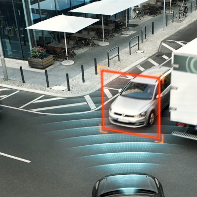 VIDEO: Νέο Volvo XC90 με 2 δύο πρωτιές στην ασφάλεια