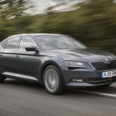 Οδηγούμε: Νέα Skoda Superb 2015