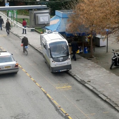 Ατύχημα είχε το αυτόνομο λεωφορείο των Τρικάλων