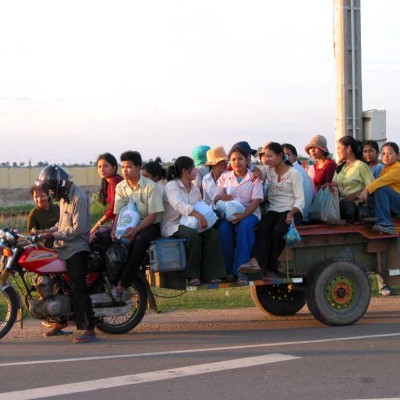 Αυξημένα κατά 8 εκατ. ευρώ τα έσοδα από τα τέλη