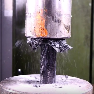 Πόσο αντέχει τελικά το ανθρακόνημα; (video)