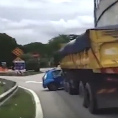 Έτσι κανονίζουν στο δρόμο τους νταήδες (video)