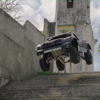 Πετάει στους δρόμους της Αβάνας (video)