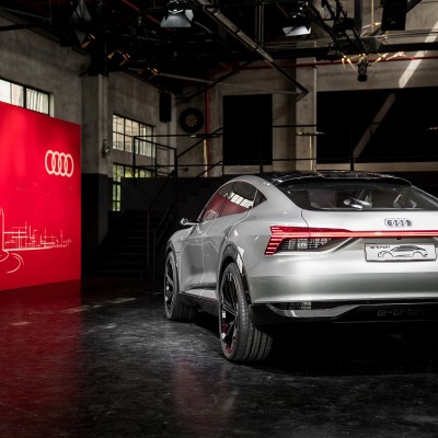 Ηλεκτρικά αυτοκίνητα και υπηρεσίες στο επίκεντρο για την Audi