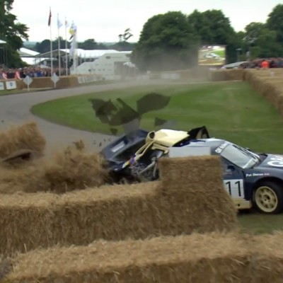 Καταστροφή για ένα RS200 στο Goodwood (vid)