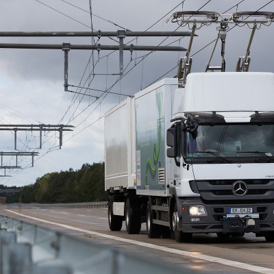 Τα φορτηγά θα γίνονται τρόλεϊ (vid)