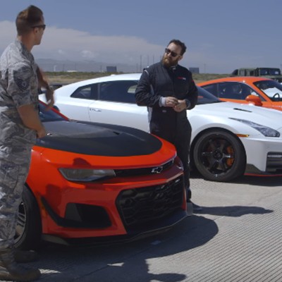 Η ετήσια ΕΚΠΛΗΚΤΙΚΗ κόντρα ανάμεσα σε 12 supercars (vid)