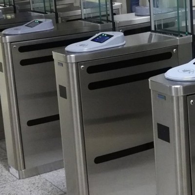 Μόνο με ηλεκτρονική κάρτα το μειωμένο εισιτήριο