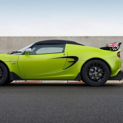 Ετοιμάζει SUV και η Lotus