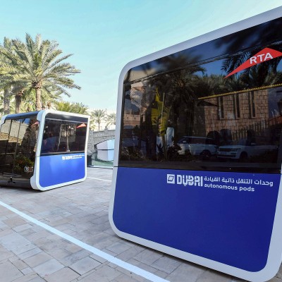 Μίνι λεωφορεία χωρίς οδηγό στο Ντουμπάι (vid)