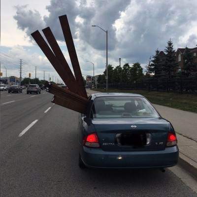 Δημόσιος κίνδυνος: Μετέφερε ξύλα με το αυτοκίνητό του