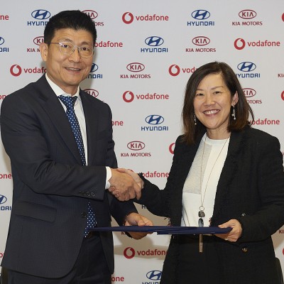 Συνεργασία Hyundai Kia με Vodafone για τα συστήματα πολυμέσων