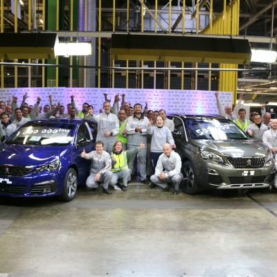 Σε φουλ ρυθμούς η παραγωγή των Peugeot 3008 και 308