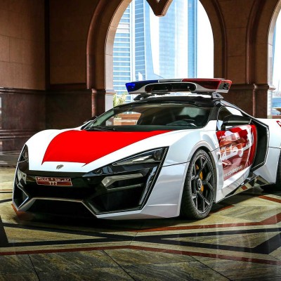 Επίσημα το Lykan HyperSport και περιπολικό (video)
