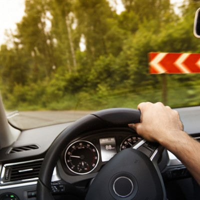 200 στη στροφή και είναι… μαμά!