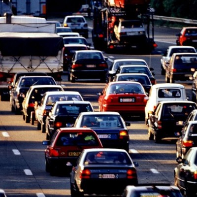 Ανασφάλιστα & Ανέλεγκτα από ΚΤΕΟ: Γιατί καθυστερούν η ηλεκτρονική διασταύρωση και τα πρόστιμα στους παραβάτες