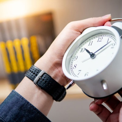 Πώς επηρεάζει η αλλαγή ώρας την οδική ασφάλεια;