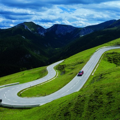 Μένουμε μέσα, για να βγούμε πιο δυνατοί