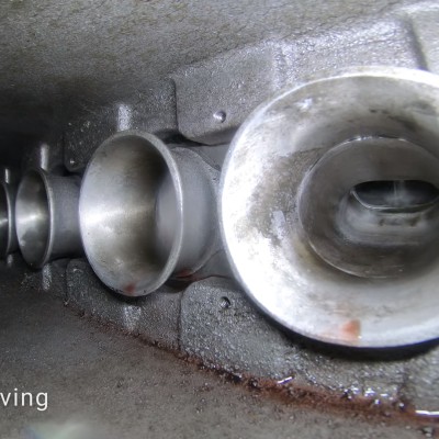 Δες τι συμβαίνει μέσα στην εισαγωγή του κινητήρα μιας Toyota Supra, εν ώρα λειτουργίας [Video]