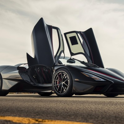 Νέο επίσημο ρεκόρ Guinness τελικής ταχύτητας με αυτοκίνητο παραγωγής! Πάνω από 500 km/h! [Video]