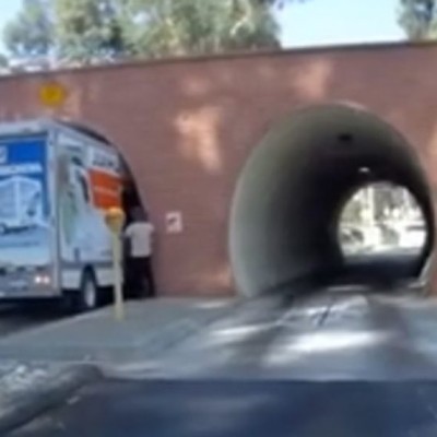 Video: Ουπς! Δεν το υπολόγισε σωστά…