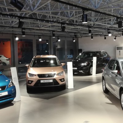 Lockdown: Aνοικτά συνεργεία και εκθέσεις αυτοκινήτων