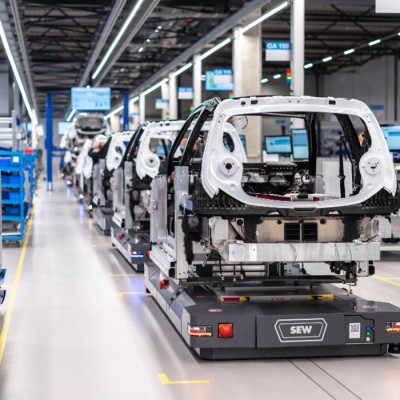 Εργοστάσιο ηλεκτρικών αυτοκινήτων στο Βόλο: Τι απαντά ο Όμιλος Θεοχαράκη