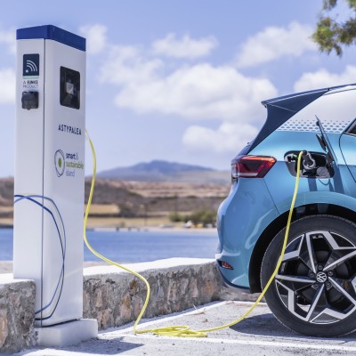 Ελλάδα: Έχουν φορτιστές για ηλεκτρικά αυτοκίνητα τα νησιά; Δείτε αναλυτικά