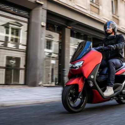 Οδήγηση δίκυκλου με δίπλωμα αυτοκινήτου: Τι χρειάζεται να κάνεις - Τι μπορείς να οδηγήσεις