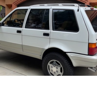 Magnum: Το ιταλικό αντίπαλο δέος του Range Rover, που είχε στον βασικό του εξοπλισμό ραντάρ [Video]