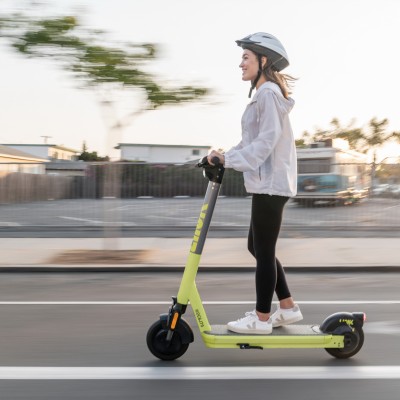 Ηλεκτρικό Πατίνι: Όλα όσα πρέπει να ξέρεις - Νόμοι και πρόστιμα