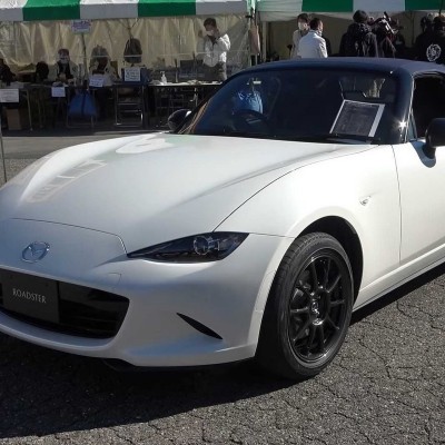 Mazda MX-5 990S, η πιο λιτοδίαιτη έκδοση με βάρος 990 κιλά [Video]