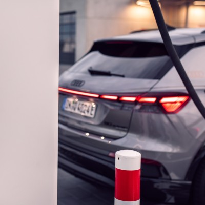 Ελλάδα: «Τρέχουν» οι υποδομές για τη φόρτιση ηλεκτρικών οχημάτων